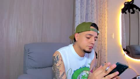 kendel_dimitri online show from October 27, 2025, 3:43 am