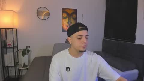 kendel_dimitri online show from July 22, 2026, 7:33 am