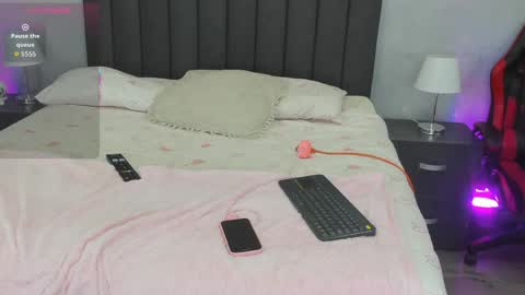 Kendra London online show from April 14, 2026, 11:05 am