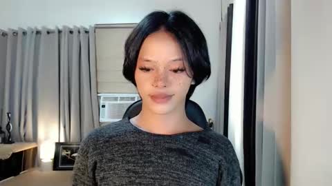 Snapshot of kendra_lunaxx chatting on March 4, 2026, 2:17 am kendra_lunaxx online show from March 4, 2026, 2:17 am