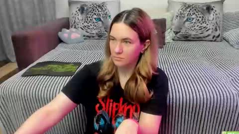 Snapshot of kendra_xx_ chatting on March 17, 2026, 12:48 am Kendra online show from March 17, 2026, 12:48 am