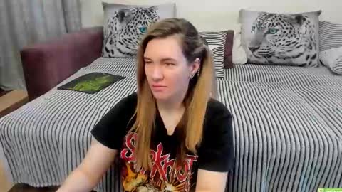 Snapshot of kendra_xx_ chatting on April 11, 2026, 12:48 am Kendra online show from April 11, 2026, 12:48 am