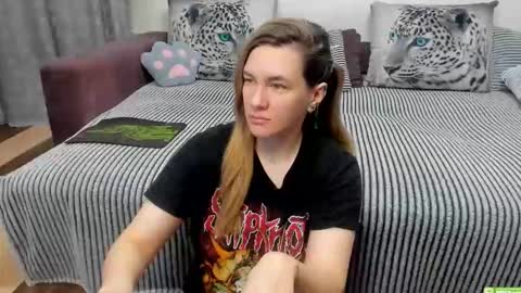 Snapshot of kendra_xx_ chatting on April 12, 2026, 10:48 pm Kendra online show from April 12, 2026, 10:48 pm