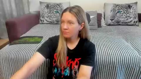 Snapshot of kendra_xx_ chatting on July 22, 2026, 11:51 pm Kendra online show from July 22, 2026, 11:51 pm