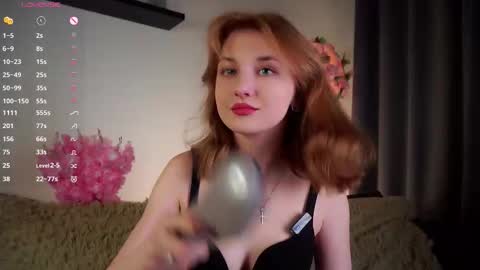 Eva online show from October 3, 2025, 10:45 am