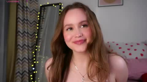 Snapshot of kendraedger chatting on May 1, 2026, 10:14 pm Kira online show from May 1, 2026, 10:14 pm