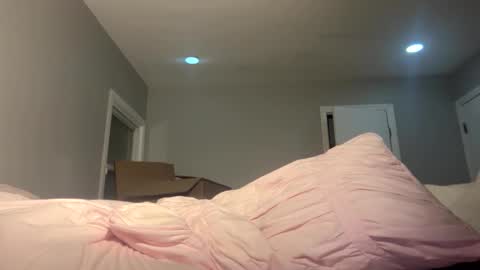 kendragrace04 online show from February 7, 2026, 2:26 am