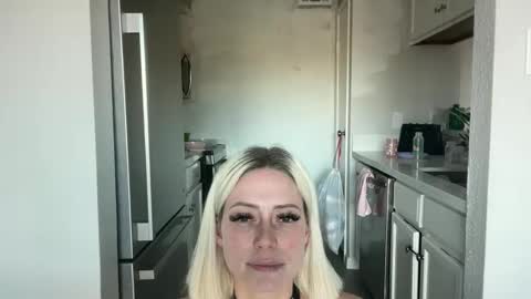 kendrakbadd online show from January 14, 2026, 10:03 pm