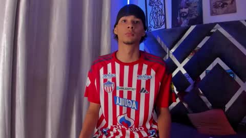 Snapshot of kenix_7 chatting on November 26, 2025, 4:13 am kenix online show from November 26, 2025, 4:13 am