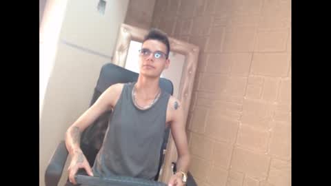 kenn_boy_ online show from January 27, 2025, 9:11 pm