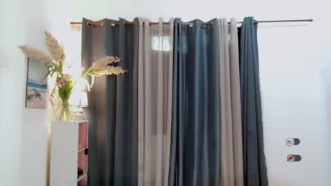 kennaxx69 online show from November 17, 2025, 1:00 am