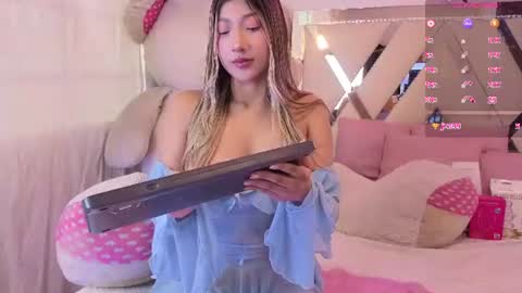 Snapshot of kenndal_tay chatting on June 12, 2026, 7:35 pm kenndal_tay online show from June 12, 2026, 7:35 pm
