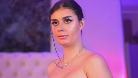 Kendra online show from October 18, 2025, 3:02 pm