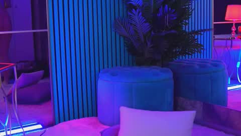 Snapshot of kenndramoon chatting on January 14, 2026, 4:56 pm Kendra online show from January 14, 2026, 4:56 pm