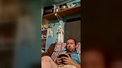 kennonmike2025 online show from July 29, 2026, 4:43 am