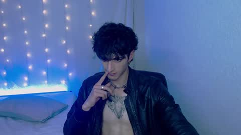 Snapshot of kenny__hot chatting on December 12, 2024, 7:15 pm kenny online show from December 12, 2024, 7:15 pm