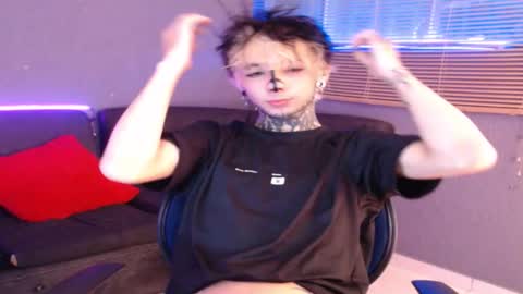 Snapshot of kenny__hot chatting on November 25, 2025, 3:12 pm kenny online show from November 25, 2025, 3:12 pm