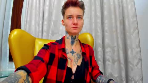 Snapshot of kennyandsellena chatting on November 21, 2025, 8:40 pm Sellena and Kenny online show from November 21, 2025, 8:40 pm