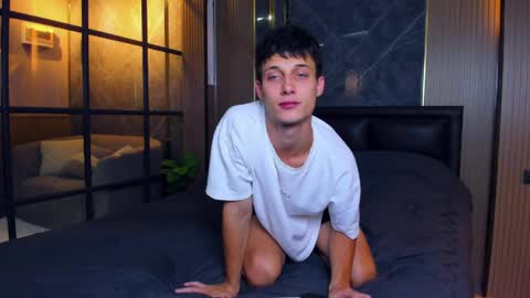 Peter     online show from April 8, 2026, 5:57 pm