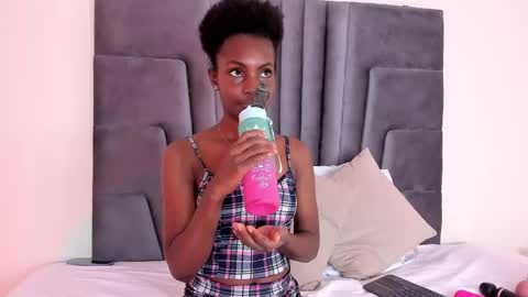 Snapshot of kenya_stone_ chatting on September 14, 2025, 1:10 pm kenya online show from September 14, 2025, 1:10 pm