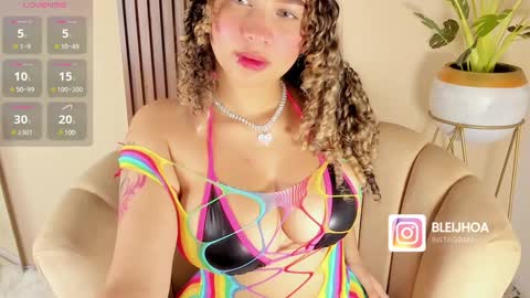 Keny Kitty  Onlyfans Kenayfoxx online show from January 11, 2025, 6:56 am
