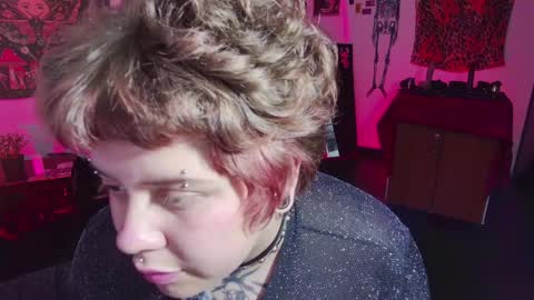 Kenzie online show from April 15, 2026, 1:12 am