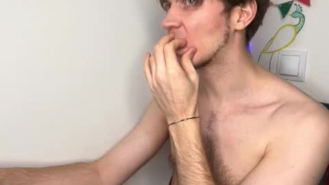 Snapshot of kero180 chatting on January 6, 2026, 6:11 pm Kero online show from January 6, 2026, 6:11 pm