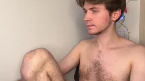 Snapshot of kero180 chatting on January 7, 2026, 5:04 pm Kero online show from January 7, 2026, 5:04 pm