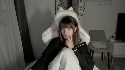 Snapshot of kesh_mne chatting on September 10, 2025, 6:19 pm kesh_mne online show from September 10, 2025, 6:19 pm