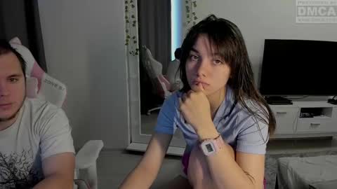 Snapshot of kesh_mne chatting on October 19, 2025, 10:16 am kesh_mne online show from October 19, 2025, 10:16 am