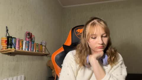 Kate online show from April 8, 2026, 5:35 pm