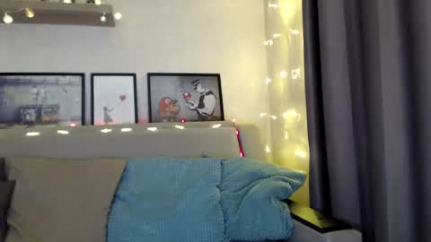 kessiecage online show from December 22, 2024, 8:03 pm