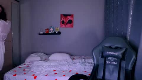 Snapshot of keti_moon chatting on June 9, 2026, 6:52 pm Keti 3 online show from June 9, 2026, 6:52 pm