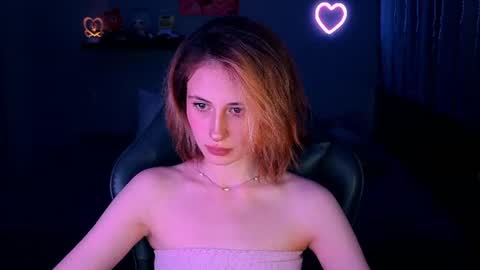 Snapshot of keti_moon chatting on June 15, 2026, 7:05 pm Keti 3 online show from June 15, 2026, 7:05 pm