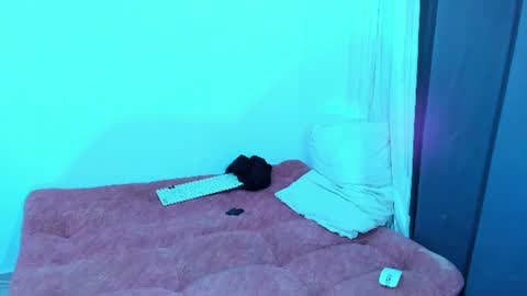 Snapshot of ketnbuilexx chatting on July 18, 2026, 4:27 am Ketn BuilexX online show from July 18, 2026, 4:27 am