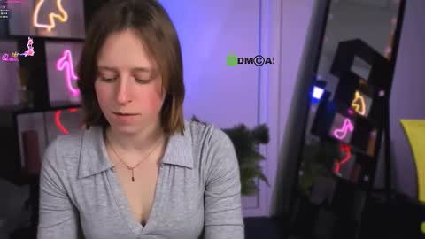 keuli_li online show from March 2, 2026, 7:15 am