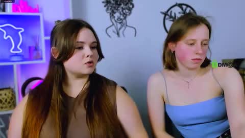 keuli_li online show from March 4, 2026, 8:04 pm