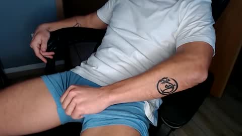 Snapshot of keulngtd chatting on November 2, 2025, 10:06 am Sir Phillippe online show from November 2, 2025, 10:06 am