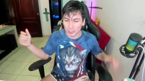 Kevin online show from April 9, 2026, 11:32 pm