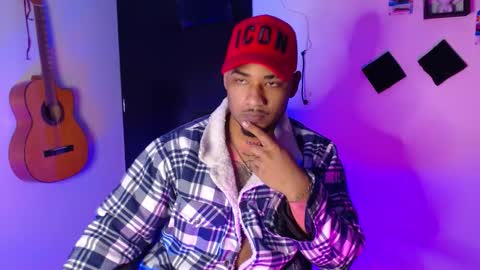 Snapshot of kevin_blackster chatting on October 23, 2025, 3:33 pm kevin online show from October 23, 2025, 3:33 pm
