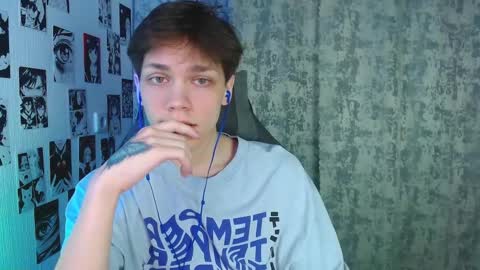 Kevin online show from October 17, 2025, 4:04 am