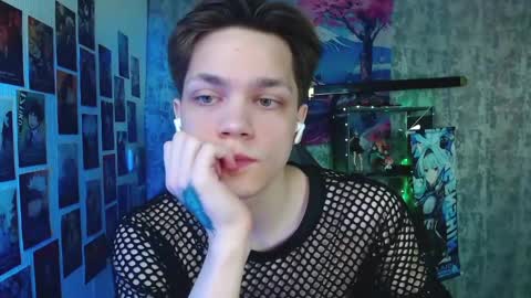 Snapshot of kevin_joestar chatting on May 1, 2026, 5:34 am Kevin online show from May 1, 2026, 5:34 am