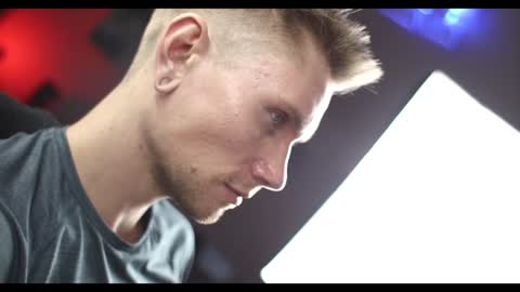 Kev online show from December 3, 2024, 7:33 pm