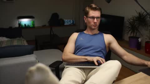 Kev online show from February 21, 2025, 2:48 pm