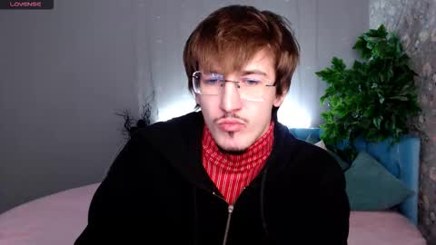 Snapshot of kevin_shayne chatting on November 24, 2025, 11:04 pm Kevin online show from November 24, 2025, 11:04 pm