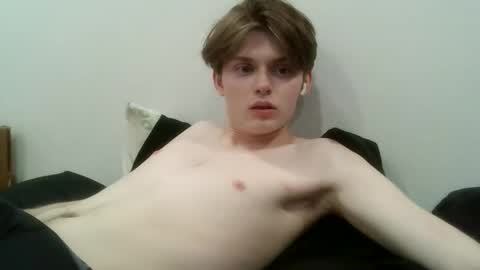 Snapshot of kevinmycroft chatting on December 20, 2025, 1:45 am kevinmycroft online show from December 20, 2025, 1:45 am