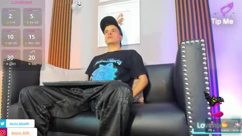 Sexy  Hot Kevin online show from November 6, 2025, 11:48 pm