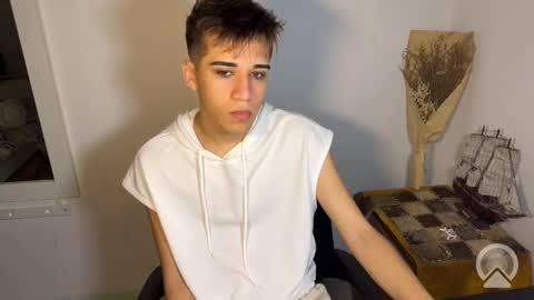 Snapshot of kevinonly43 chatting on April 16, 2026, 11:33 am kevonly online show from April 16, 2026, 11:33 am