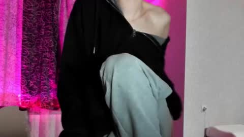 Snapshot of kevinsupershy chatting on June 21, 2026, 9:17 pm kevinsupershy online show from June 21, 2026, 9:17 pm