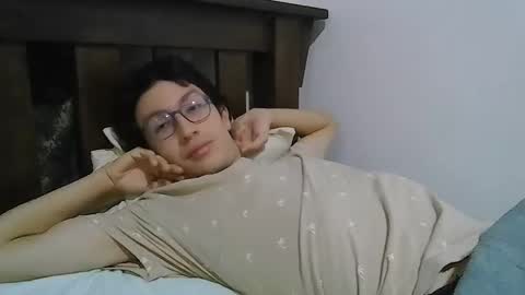 kevintdx online show from April 22, 2026, 1:52 am